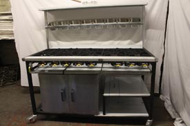 8 Burner Cooker with Oven & 2 Shelves